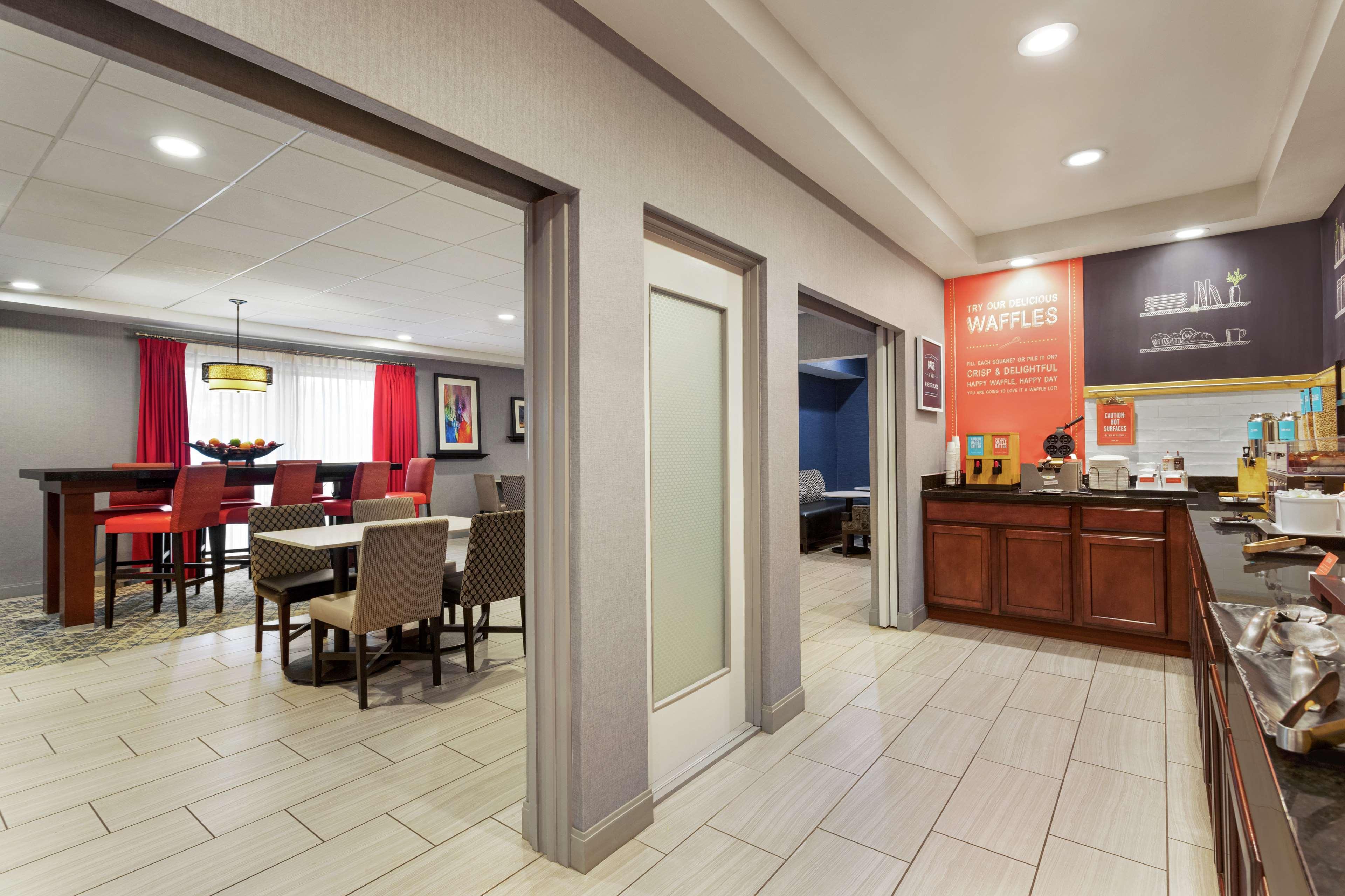 Hampton Inn Kansas City Blue Springs Buitenkant foto