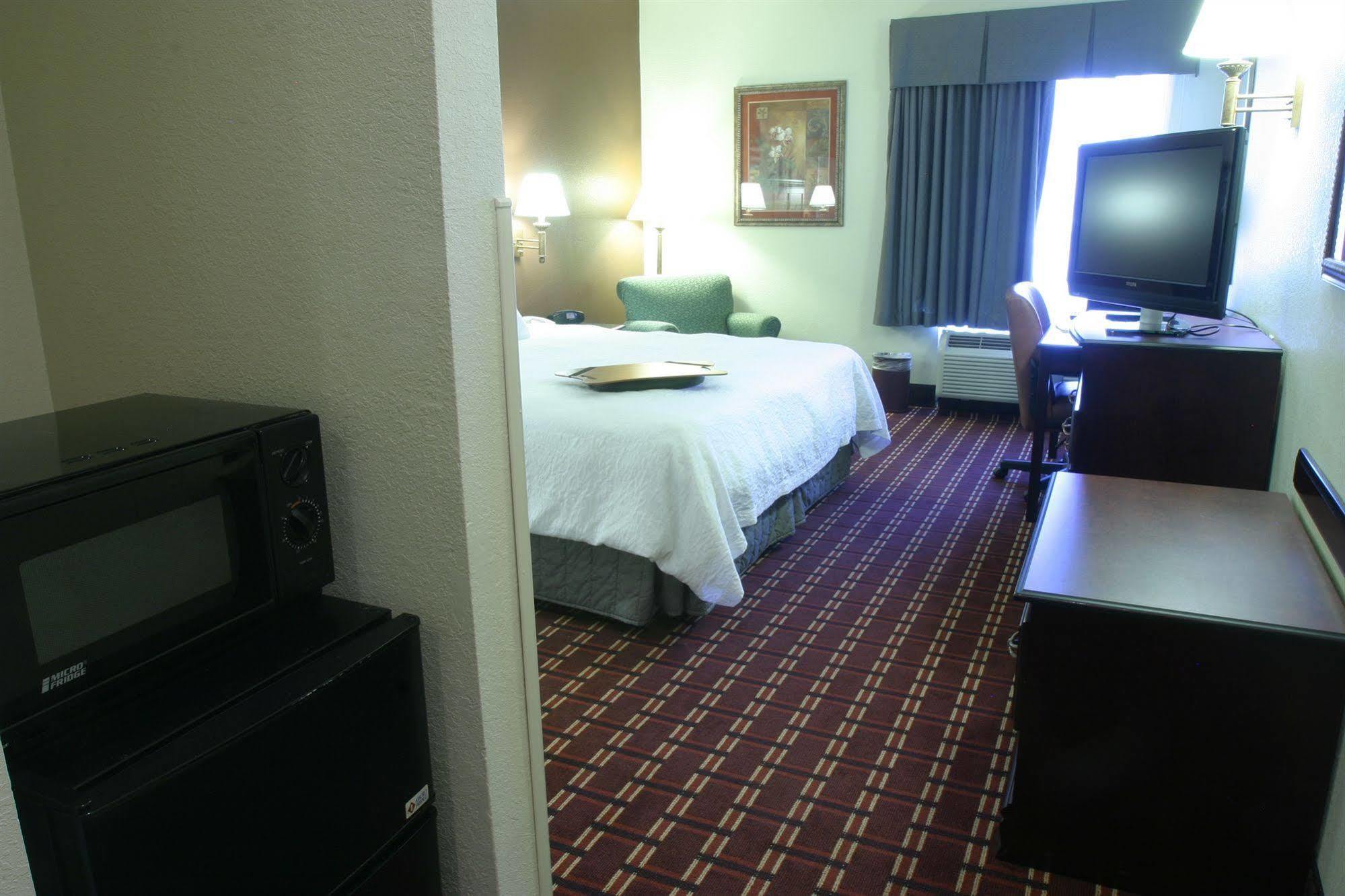 Hampton Inn Kansas City Blue Springs Buitenkant foto