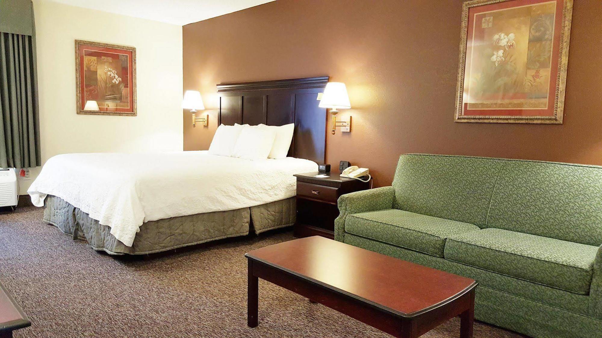 Hampton Inn Kansas City Blue Springs Buitenkant foto
