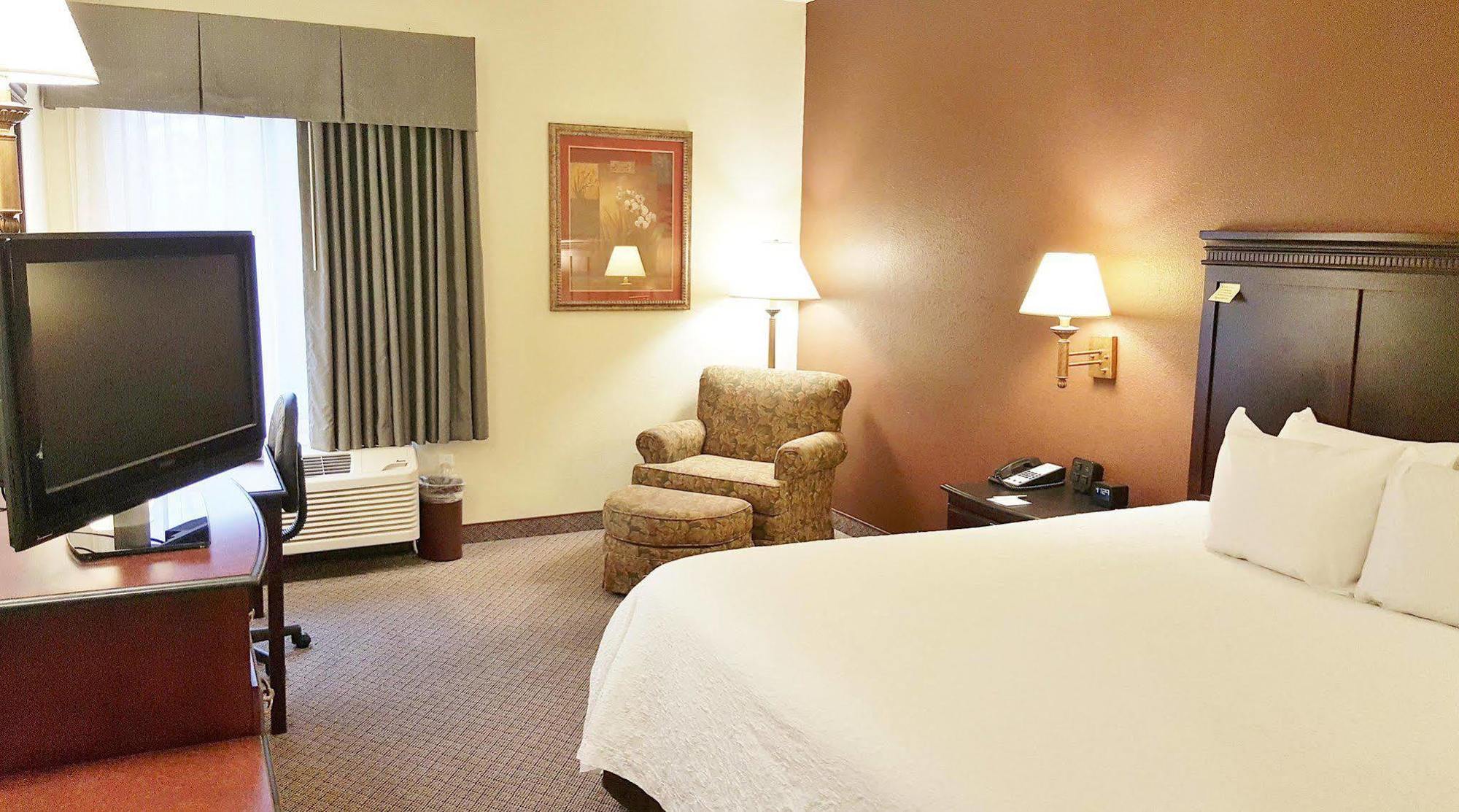 Hampton Inn Kansas City Blue Springs Buitenkant foto
