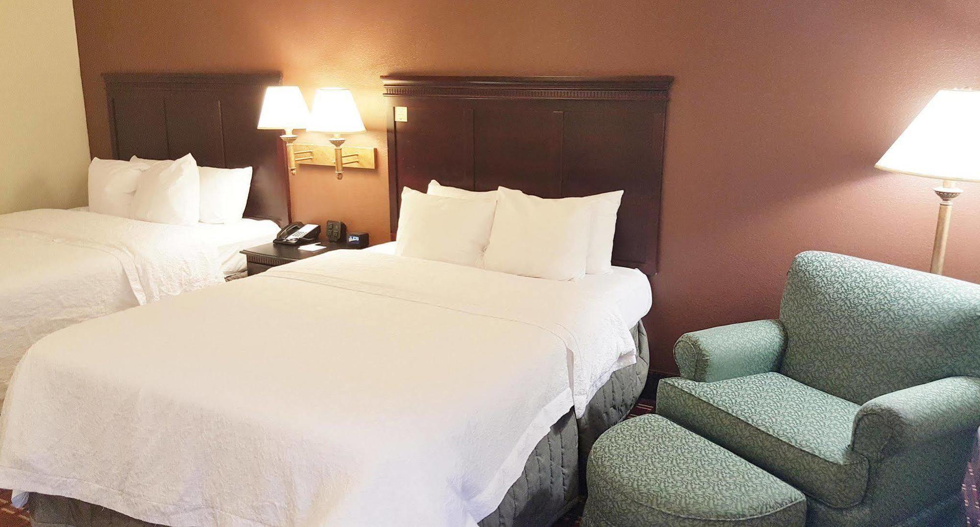 Hampton Inn Kansas City Blue Springs Buitenkant foto
