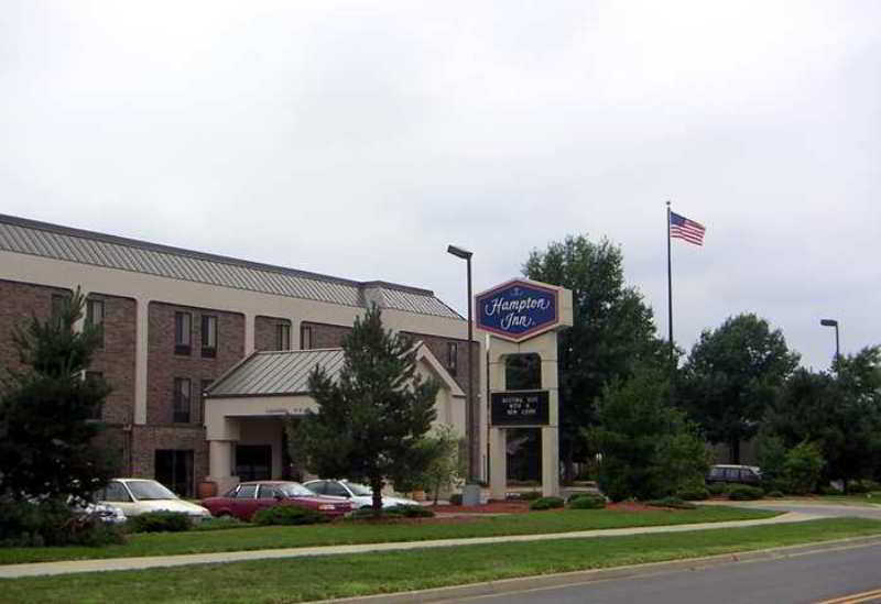 Hampton Inn Kansas City Blue Springs Buitenkant foto